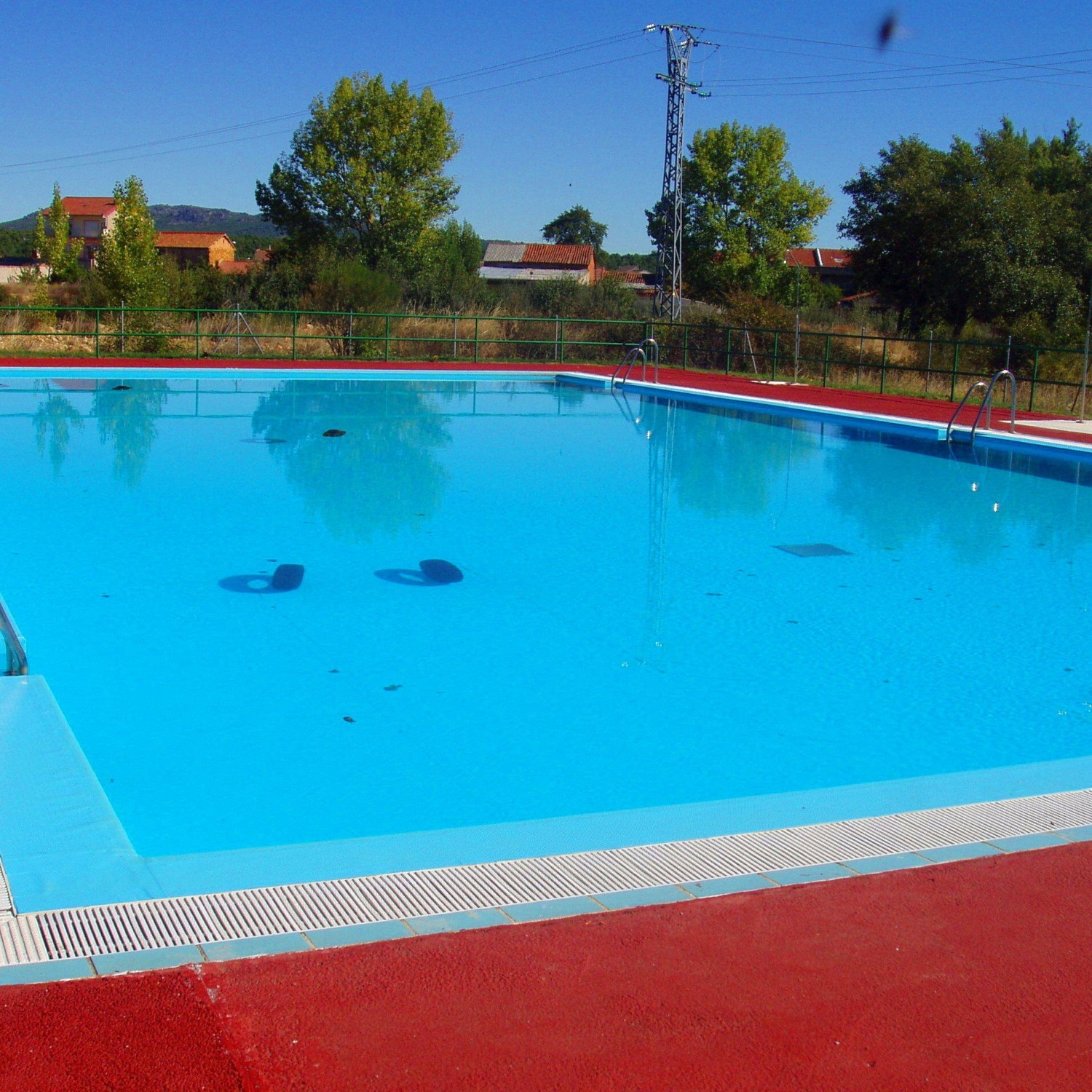 Especial piscinas que no te puedes perder en El Bierzo este verano 8 Especial piscinas que no te puedes perder en El Bierzo este verano 7