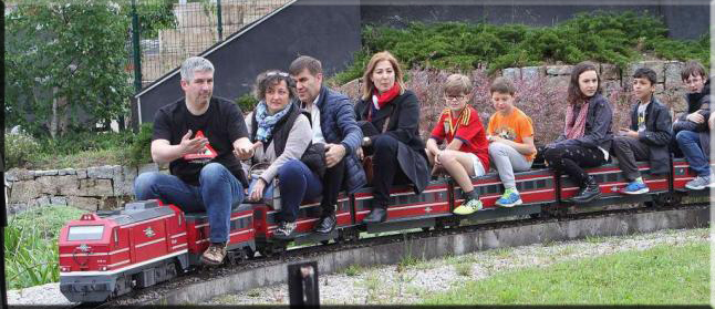 Los fines de semana súbete a un tren a escala en el Museo del ferrocarril de Ponferrada 1