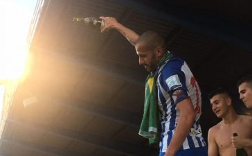 Mi equipito de Segunda siempre es el mejor... así suena el homenaje de 'Los genios del Cante' a la Ponferradina 9