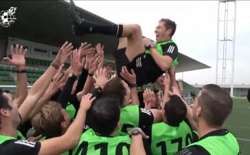 VÍDEO / / Así despidieron al arbitro Berciano José Luis González sus compañeros 2