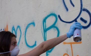 El Ayuntamiento comienza una campaña de eliminación de pintadas y grafitis en el Rañadero y el Casco Antiguo 1