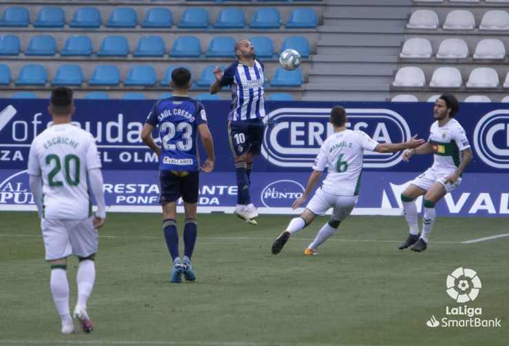 La Deportiva Ponferradina da un paso de gigante para consolidar su puesto en la Liga SmartBank 6