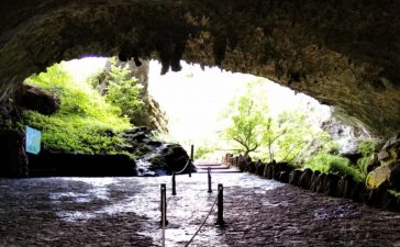 La Cueva de Valporquero reabre este sábado adaptando sus visitas para garantizar la seguridad 8