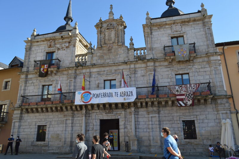 El mercado templario de Ponferrada ya recibe a sus visitantes con medidas sanitarias para los visitantes 8