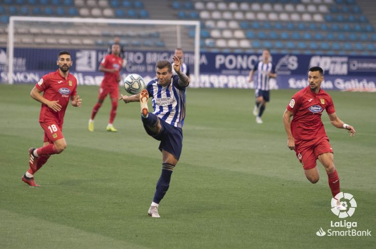 Ponferradina - Fuenlabrada (0-3) El Fuenla se lleva tres puntos del Toralín en un partido en el que la Deportiva se desdibujó en la segunda parte 4