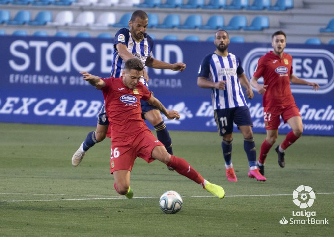 Ponferradina - Fuenlabrada (0-3) El Fuenla se lleva tres puntos del Toralín en un partido en el que la Deportiva se desdibujó en la segunda parte 8
