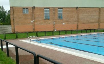 Se abre el plazo para la adquisición de los bonos para las piscinas municipales de Ponferrada 4