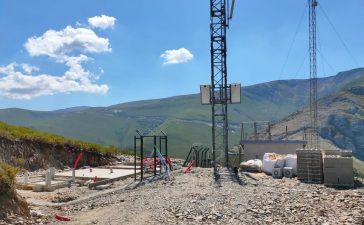 Comienza la instalación de la antena de telefonía móvil para dar servicio a Peñalba y a otras localidades de la Tebaida 9