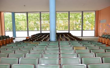 El histórico Salón de Actos del Colegio Diocesano San Ignacio se reinaugura hoy totalmente adaptado a los nuevos tiempos 9