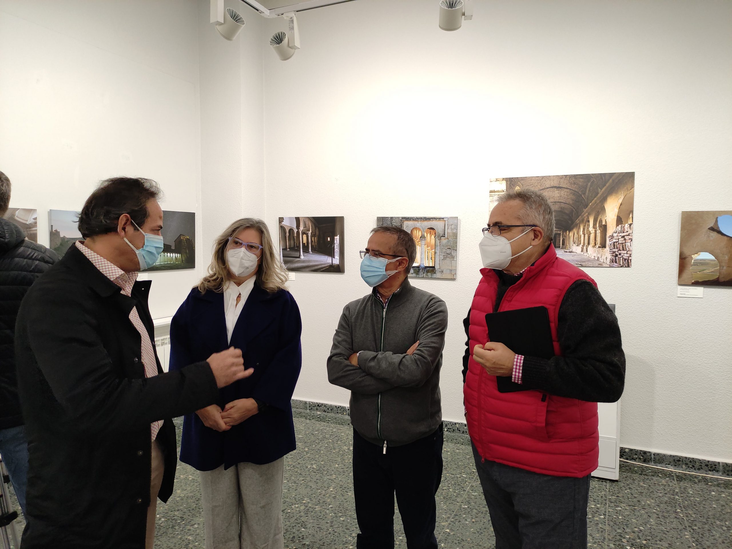 La Casa de la Cultura de Ponferrada presenta la exposición fotográfica ‘RUTA DE LOS MONASTERIOS’ 3