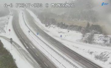 La llegada de la nieve al Bierzo genera los primeros problemas en las carreteras. 1