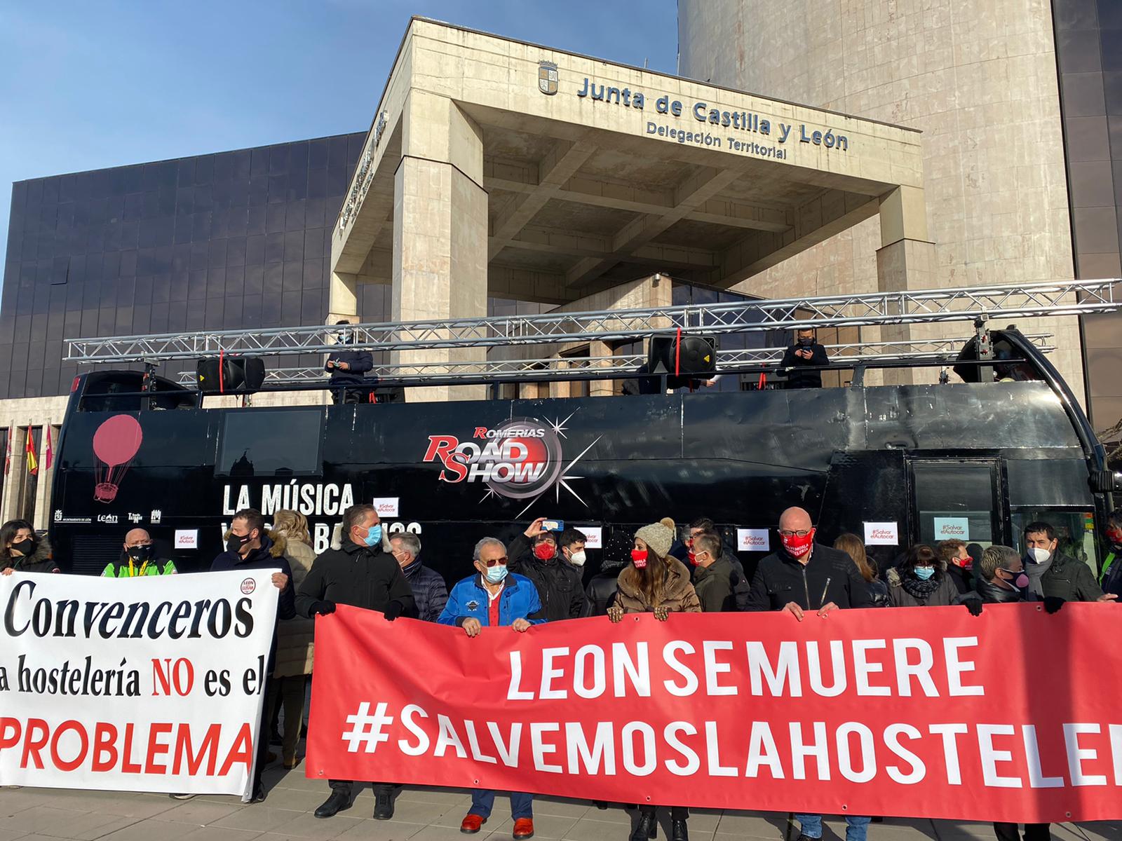 La hostelería de la provincia alza la voz ante la Junta de Castilla y León en la capital 1