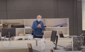 La sorpresa navideña de los trabajadores de Inditex, hace llorar a Amancio Ortega 6