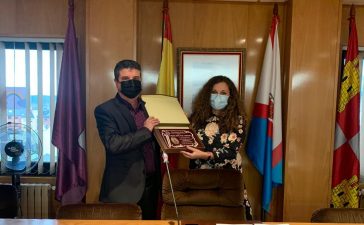 Bembibre homenajea al Policía Municipal Miguel Ángel Mata Carnicero, por su jubilación 7