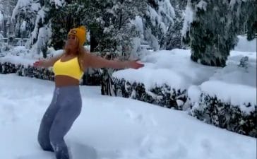 Lydia Valentín aprovecha la nevada que ha traído 'Filomena' para disfrutar de sus propiedades terapéuticas 2