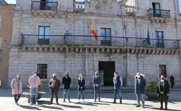 Buena sintonía en la primera reunión entre el Ayuntamiento y la Asociación de Comerciantes Ponferrada Es Comercio 7