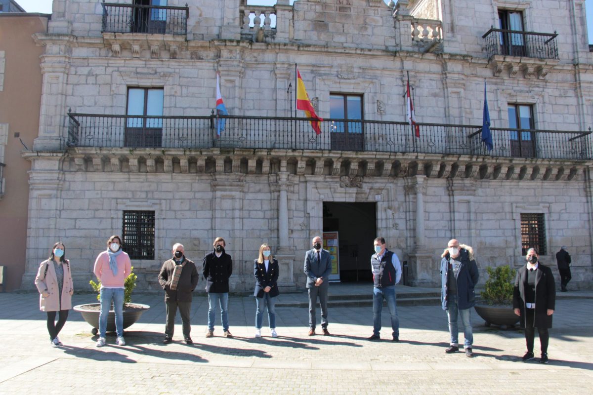 Buena sintonía en la primera reunión entre el Ayuntamiento y la Asociación de Comerciantes Ponferrada Es Comercio 1