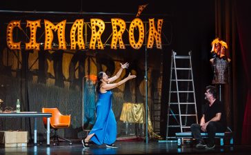 'Cabezas de cartel' una obra en clave de comedia sobre los dramas que no nos dejan en paz en el Teatro Bergidum 2