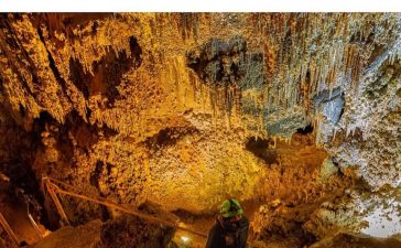 Cueva llamazares