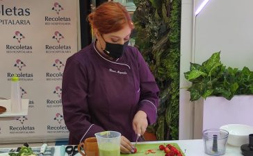 La Clínica Ponferrada inaugura su stand en El Rosal con un showcooking de la chef Blanca Mayandía 7