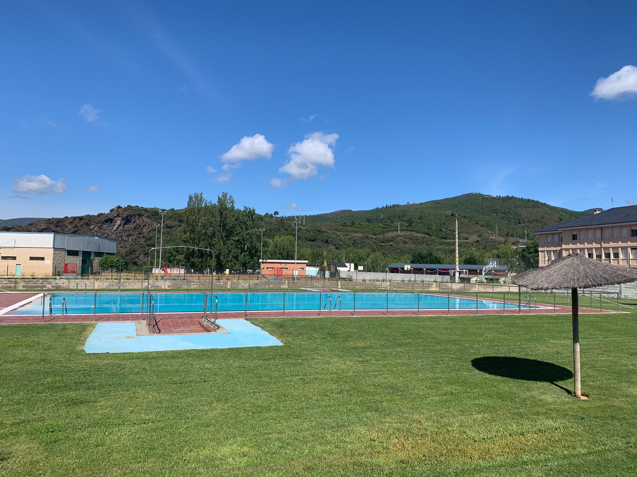 Especial piscinas que no te puedes perder en El Bierzo este verano 18