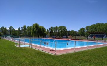 Toreno te invita hoy domingo a disfrutar de sus dos piscinas municipales: Toreno y Matarrosa 9