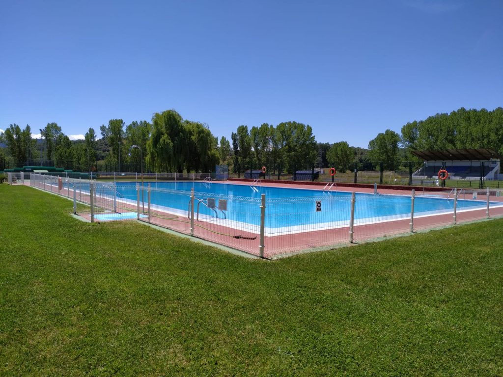 Toreno te invita hoy domingo a disfrutar de sus dos piscinas municipales: Toreno y Matarrosa 1