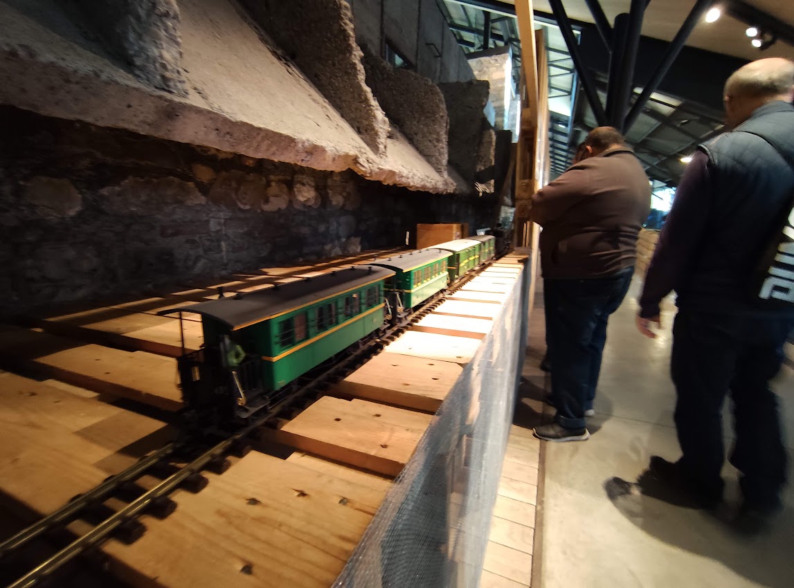 Inagurada la Expo: "El ferrocarril, motor de desarrollo en el Bierzo" en el Museo de la Energía 1