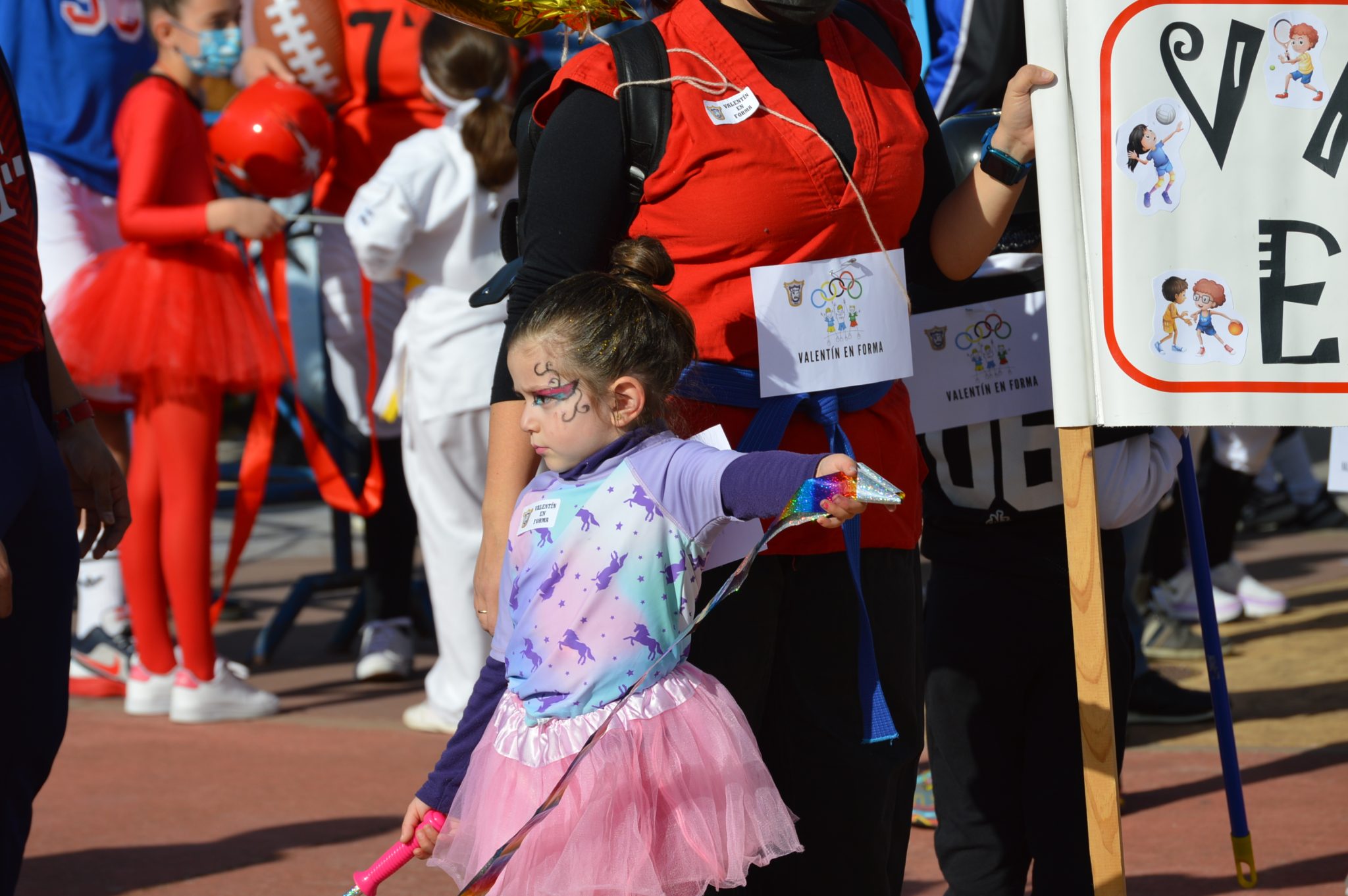 Carnaval Infantil de Ponferrada, los más peques inundan la calle de color y buen humor 20