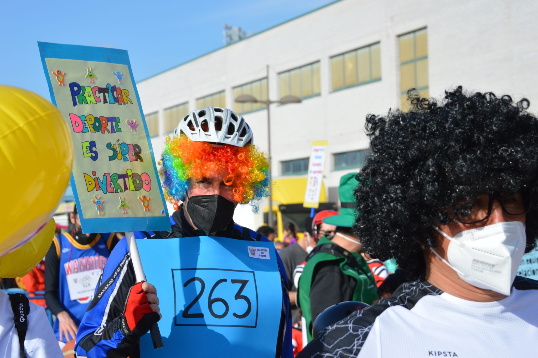 Carnaval Infantil de Ponferrada, los más peques inundan la calle de color y buen humor 24