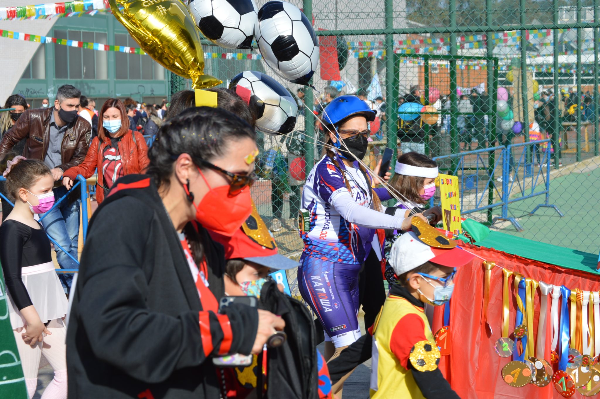 Carnaval Infantil de Ponferrada, los más peques inundan la calle de color y buen humor 25