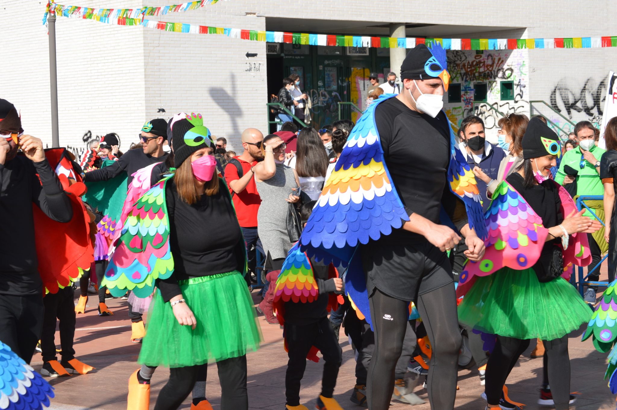 Carnaval Infantil de Ponferrada, los más peques inundan la calle de color y buen humor 36