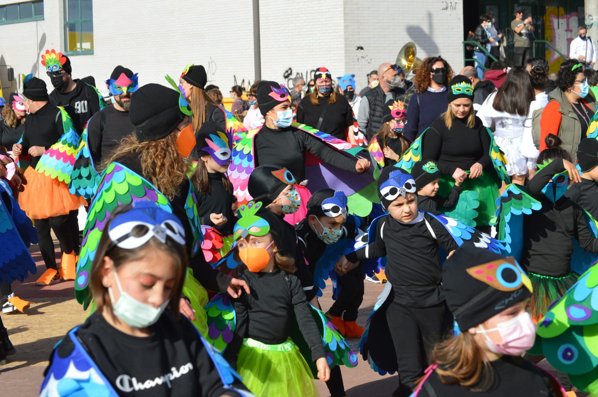 Carnaval Infantil de Ponferrada, los más peques inundan la calle de color y buen humor 37