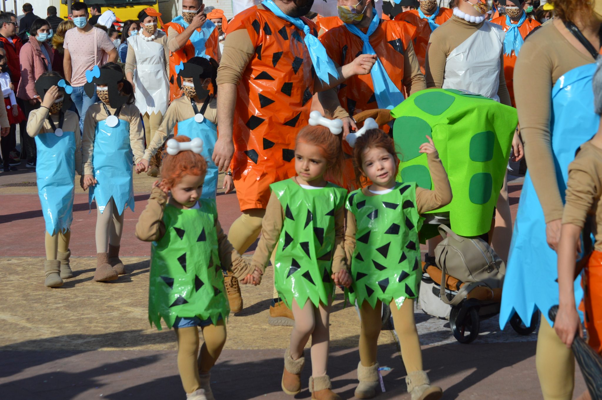 Carnaval Infantil de Ponferrada, los más peques inundan la calle de color y buen humor 58