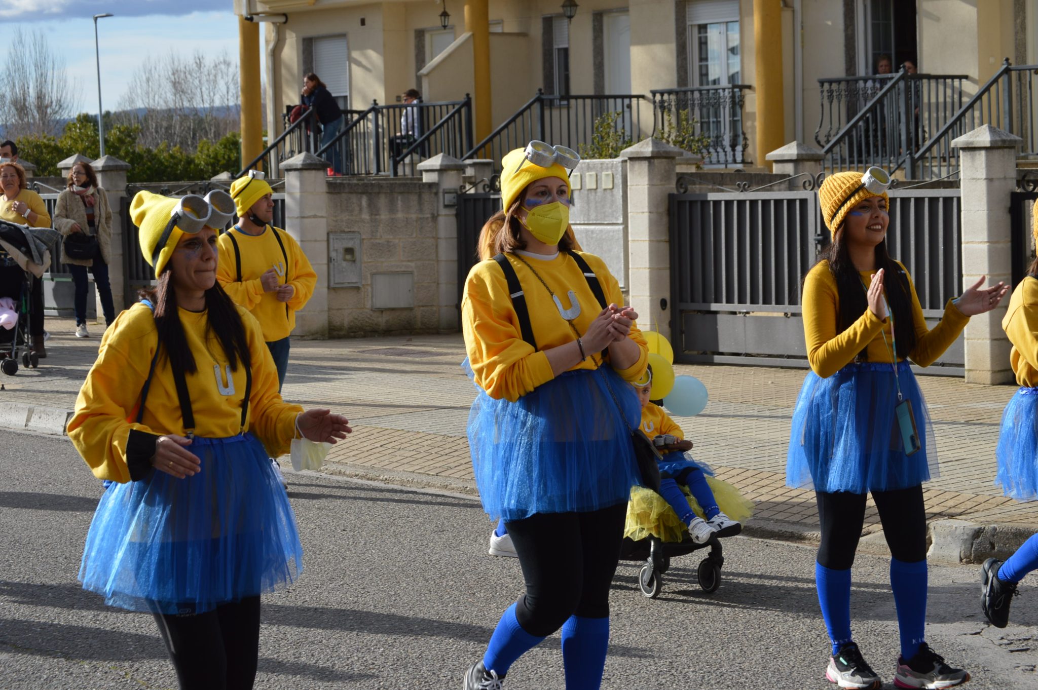Cubillos retoma la animación en las calles con su tradicional desfile de Carnaval 20