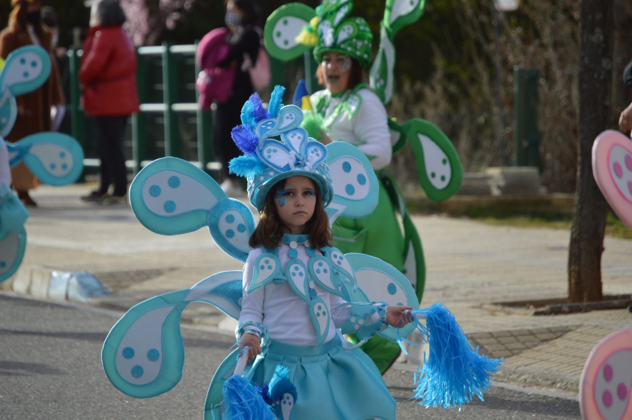 Cubillos retoma la animación en las calles con su tradicional desfile de Carnaval 84