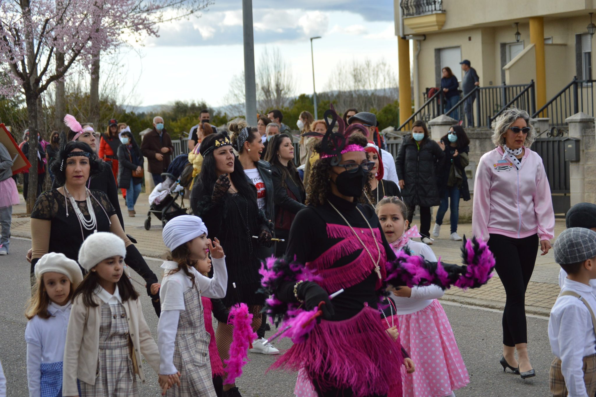Cubillos retoma la animación en las calles con su tradicional desfile de Carnaval 43