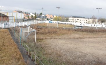 Fuentesnuevas contará con un doble campo de fútbol de césped artificial con una inversión de más de 231.000 euros 8