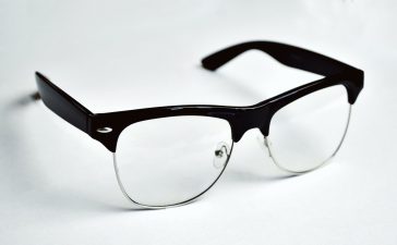 los ópticos de Recoletas recuerdan la importancia de las revisiones oculares en el día Mundial de la Visión 3