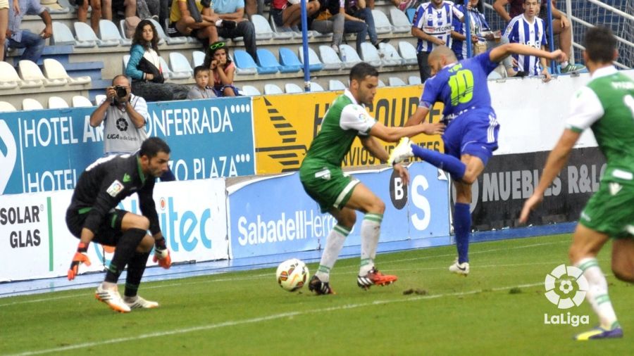 El tuit del Betis que ha soliviantado a la afición de la SD Ponferradina 1