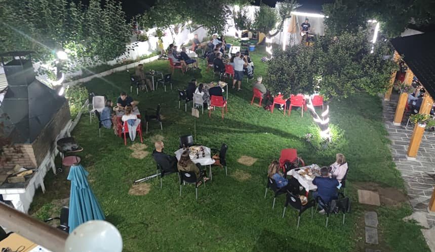 El Bar Azul de Toreno organiza una cena 'First Date' a la berciana este verano 1