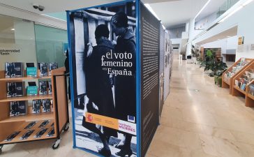 Inaugurada en el Campus de Ponferrada una exposición dedicada al voto femenino en España￼ 2