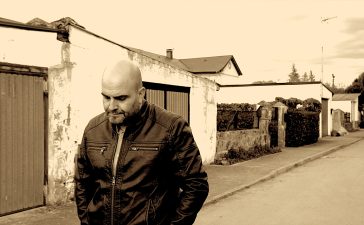 Lolo Moldes presenta en “Retales” sus nuevas canciones con un concierto en la Sala Río Selmo 8