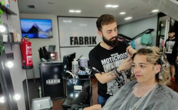 FABRIK Barber Shop & Tatoo , Peluquería vegana y moda en un único espacio 1