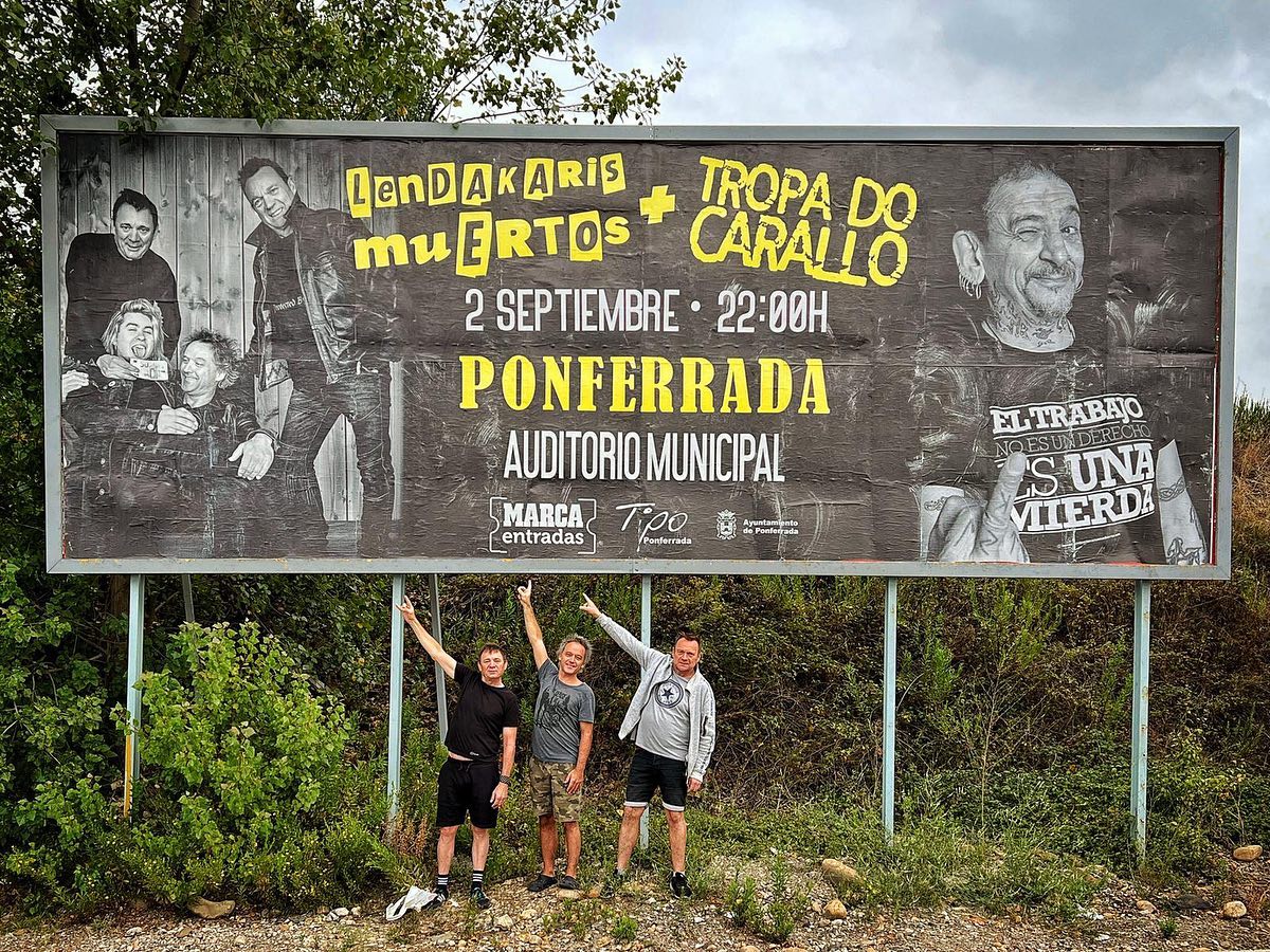 Lendakaris Muertos tiran de ironía en redes sociales tras su concierto en Ponferrada con un 'recadito' a Hombres G 1