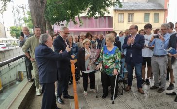 Damián Tascón recibe el reconocimiento de Ponferrada por la puesta en marcha del Banco de Alimentos del Sil 3