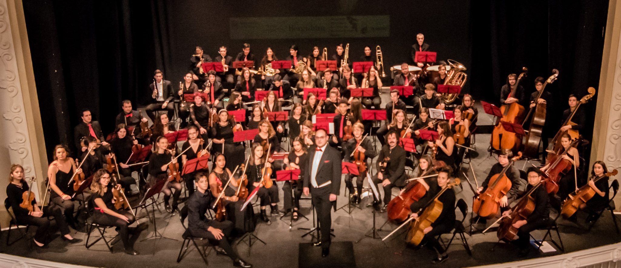 La Orquesta Sinfónica de Ponferrada interpreta a Beethoven con Javier Ares como piano solista 1