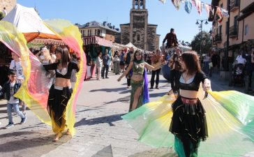 Inaugurado el Mercado medieval de Ponferrada en el entorno de la Calle Gil y Carrasco y Avda del Castillo 2