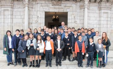 Los niños del colegio Espíritu Santo Ponferrada, visitan el Ayuntamiento 7