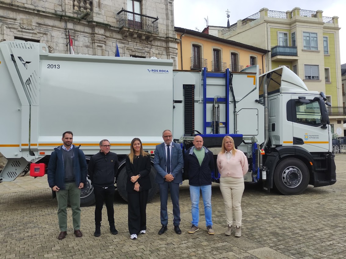 Ponferrada incorpora a su flota un nuevo camión de recogida de residuos con una inversión de 271.000 euros 2